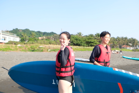 《By The Wave at Siziwan》 Bringing the IBMBA and GHRM MBA Communities 《乘風逐浪，樂遊西子灣》 凝聚 IBMBA 與 GHRM MBA 情誼TogetherImage
