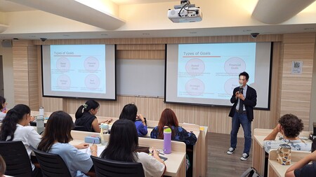 《115-1_GHRM501_IB506_Organization Theory and Management》 Professor Matthew Liu on leadership and decision-making at critical moments圖片